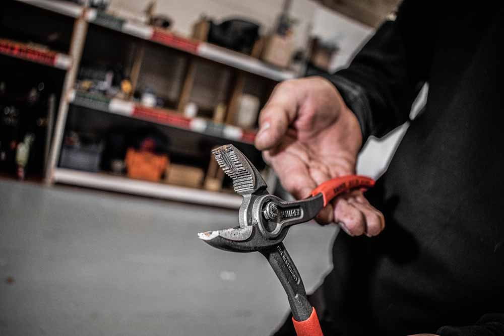 TwinGrip Slip Joint Pliers Black Atramentized 200mm - Image 7