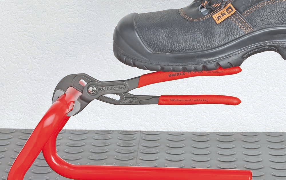 Knipex Cobra Water Pump Pliers 250mm - Image 4