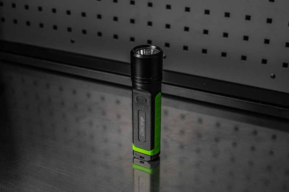 BOXO 1000 Lm Wireless Rechargeable Torch - Green - Image 7