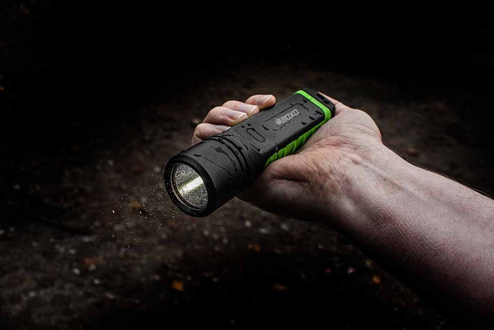 BOXO 1000 Lm Wireless Rechargeable Torch - Green - Image 8