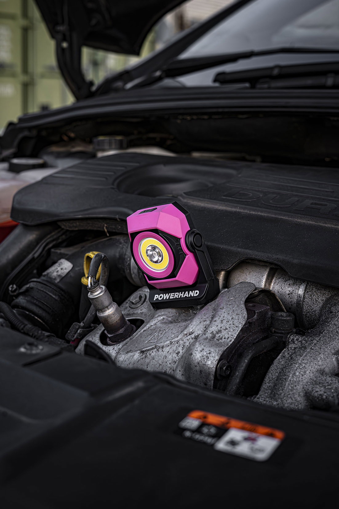 Pink 400 Lumen Rechargeable Pocket Light - Image 4