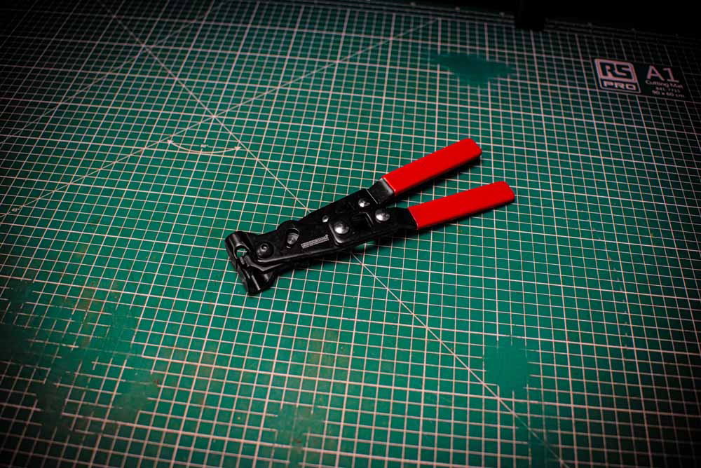 CV Boot Pliers - Image 2