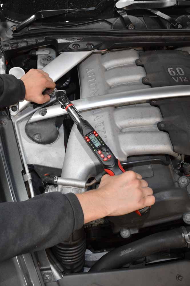 1/2" Flex Digital Torque Wrench 68-340Nm 15° Flexi Head - Image 8