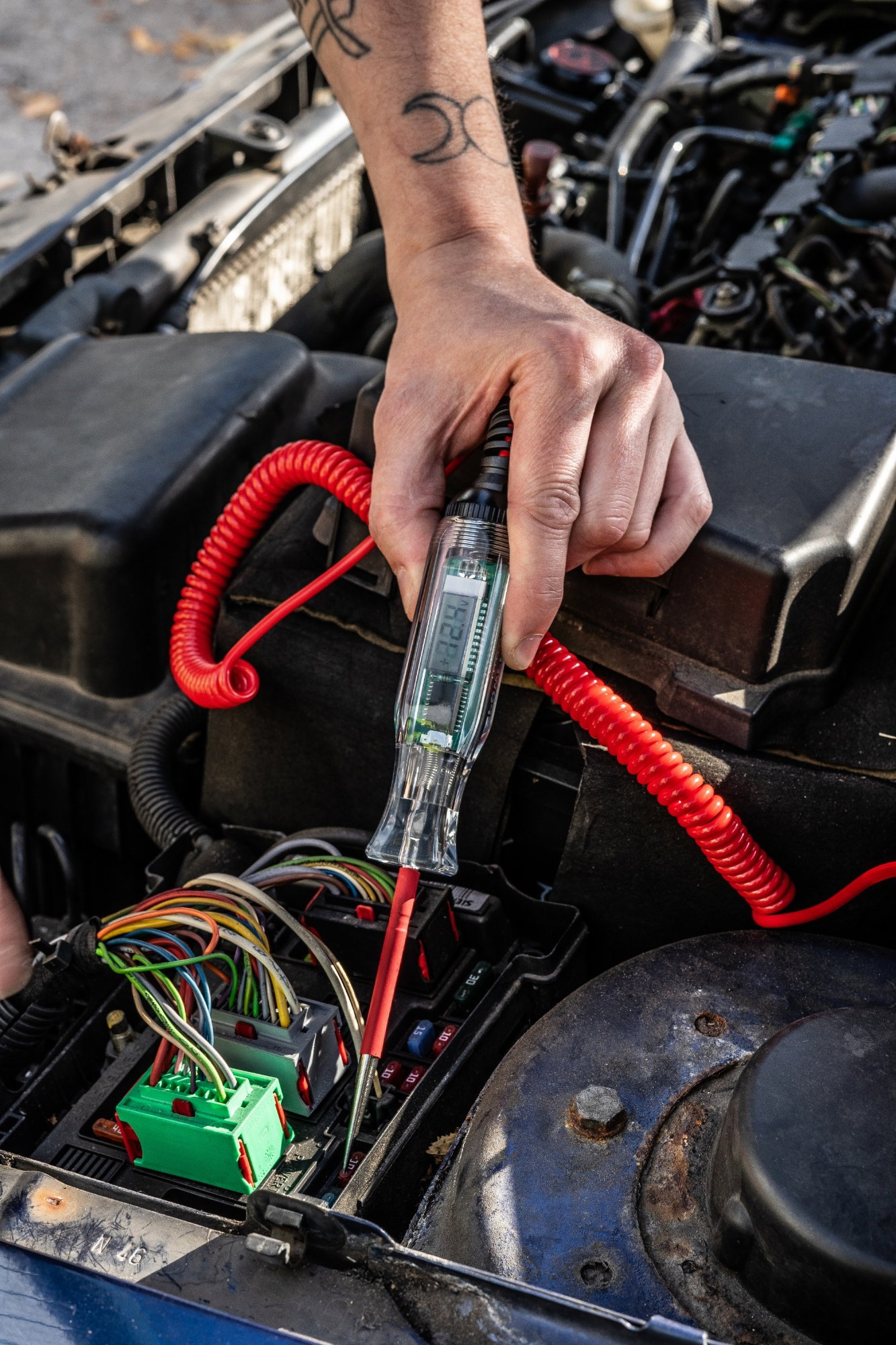 Powerhand 3-48V LCD circuit tester - Image 2
