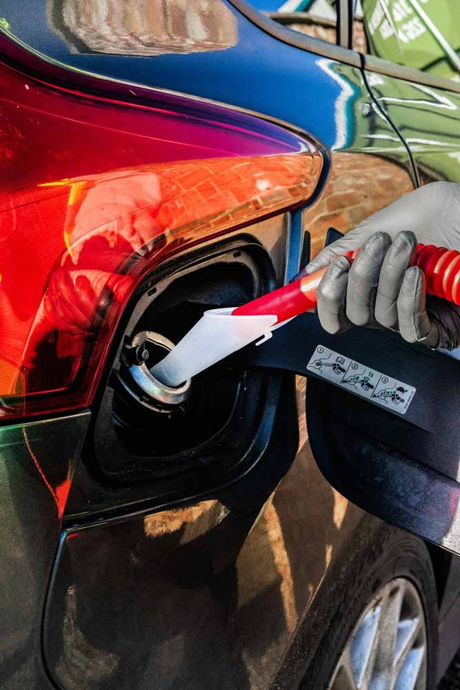Petrol Fuel Tank Filler - Image 2