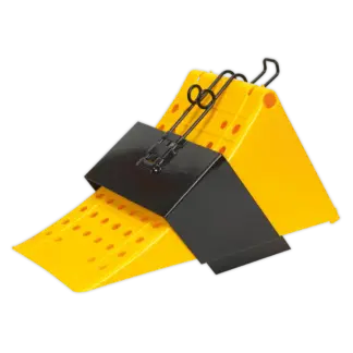 Commercial Wheel Chock with Bracket [CV127]