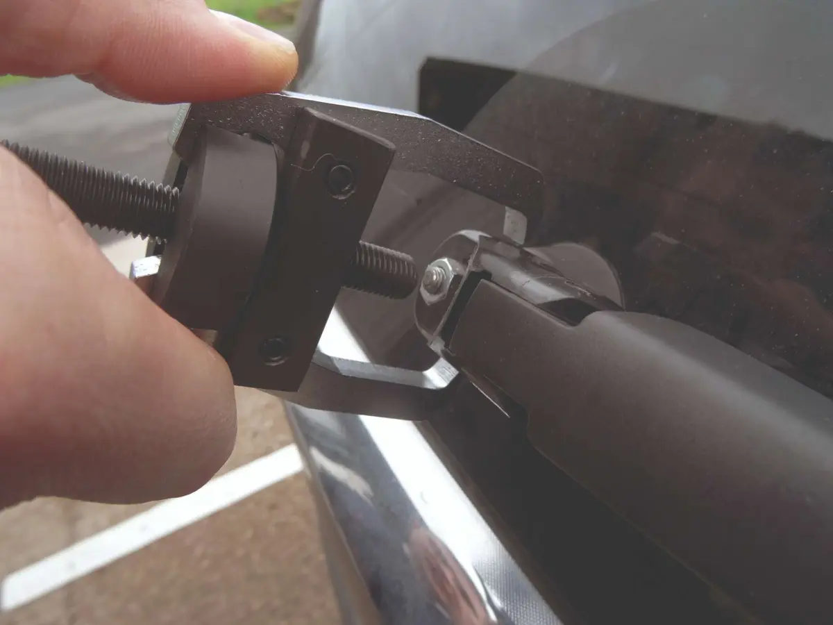 Easy Lock? Wiper Arm Removal Tool - Image 3