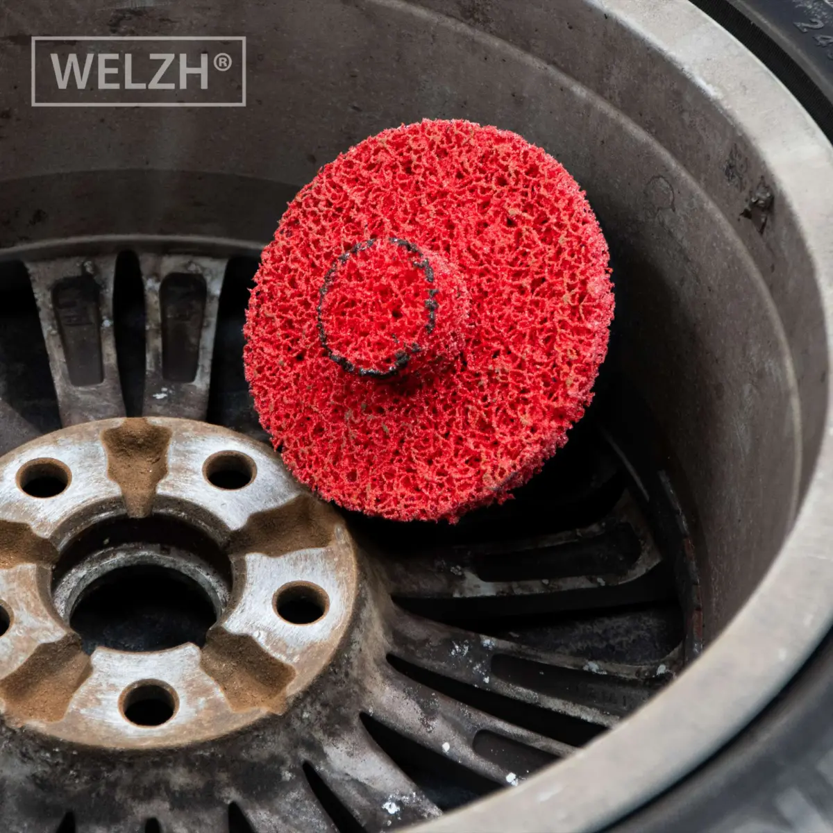 Wheel Hub Replacement Attachment With Inner Mould - Image 3