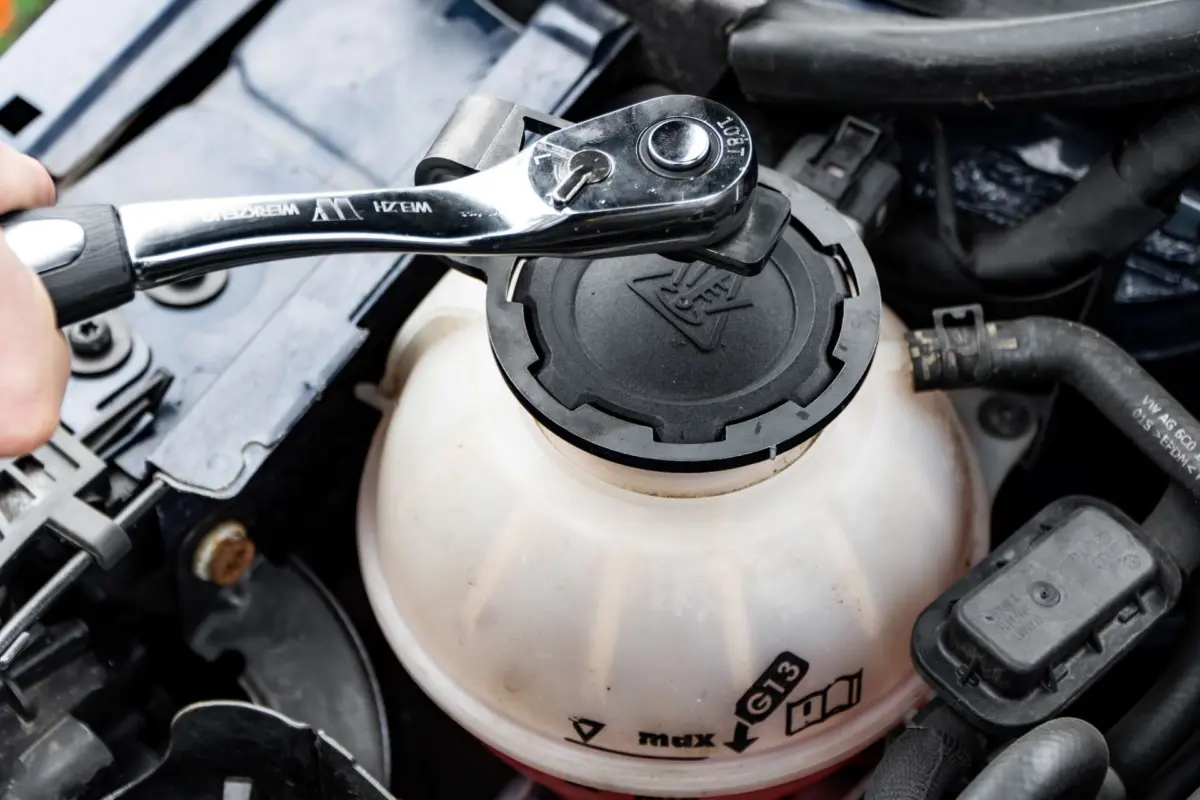 VAG-Group Radiator Cap Wrench - Image 2