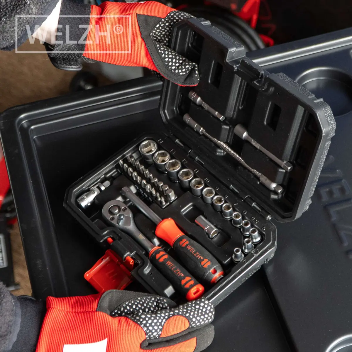 Socket Tool Set; 40-Piece 1/4''dr 6-Point - Image 2
