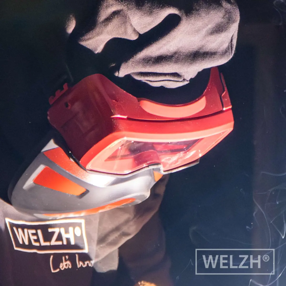 Digital Welding Goggles - Image 5
