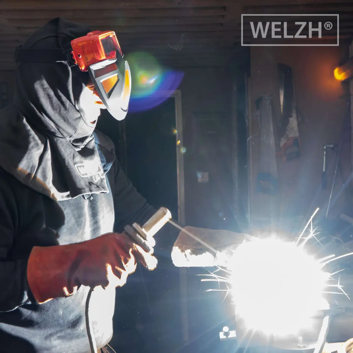 Digital Welding Goggles - Image 8