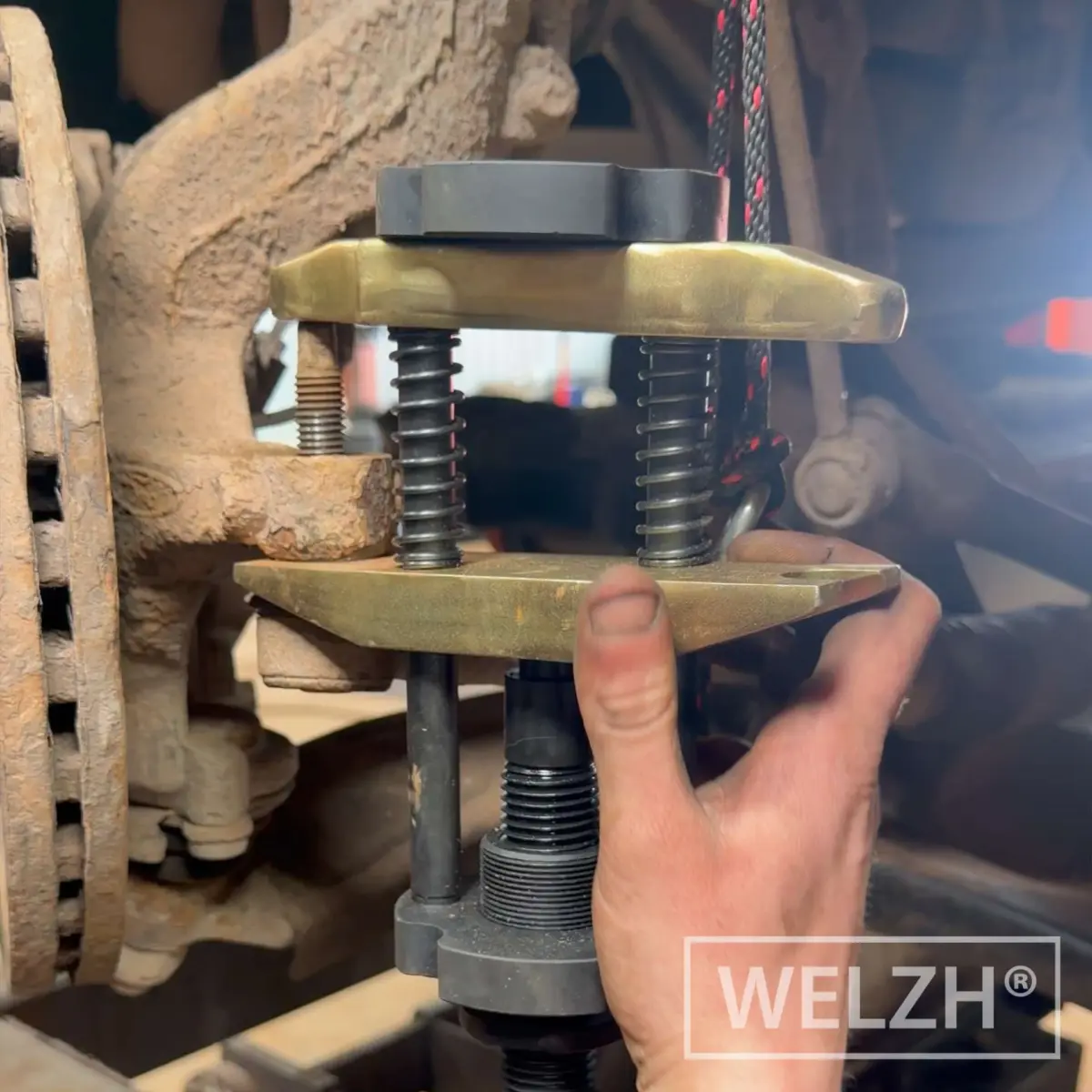 Ball-Joint Mate?; - Image 4